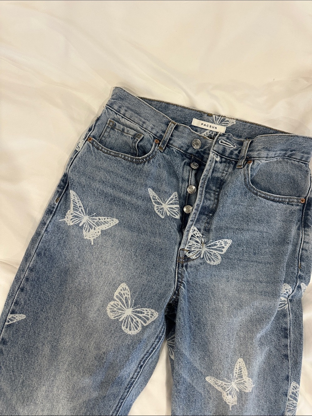 PacSun Light Blue High-Rise Jeans with White Butterfly Print